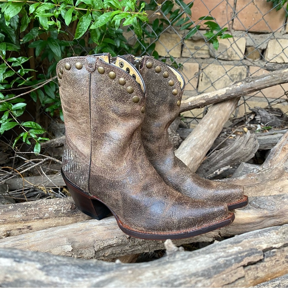 ❤️TONY LAMA WOMEN BOOTS SIZE 6B, ZIPPER ON IT 🌺 SOME SCRATCHES